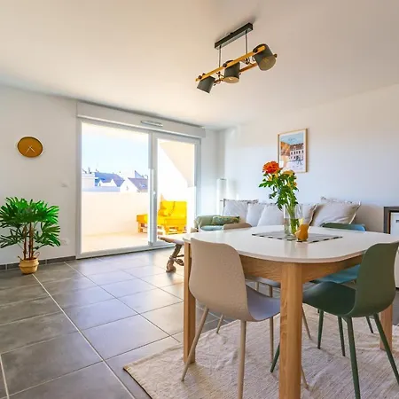 Au 4 Le Long Du Canal Avec Parking