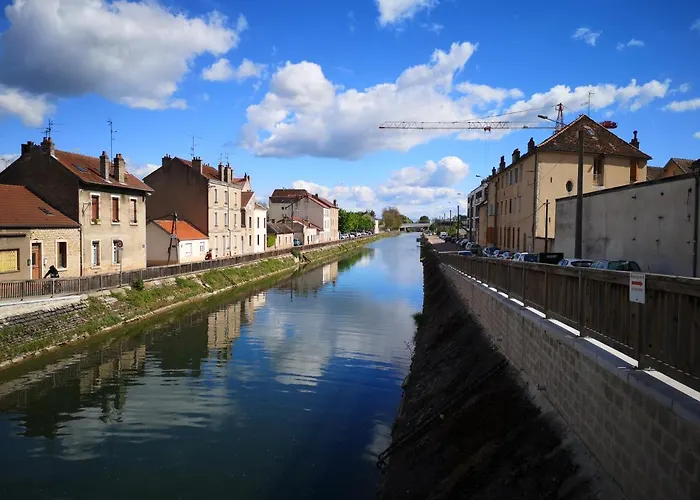 アパート Au 4 Le Long Du Canal Avec Parking *